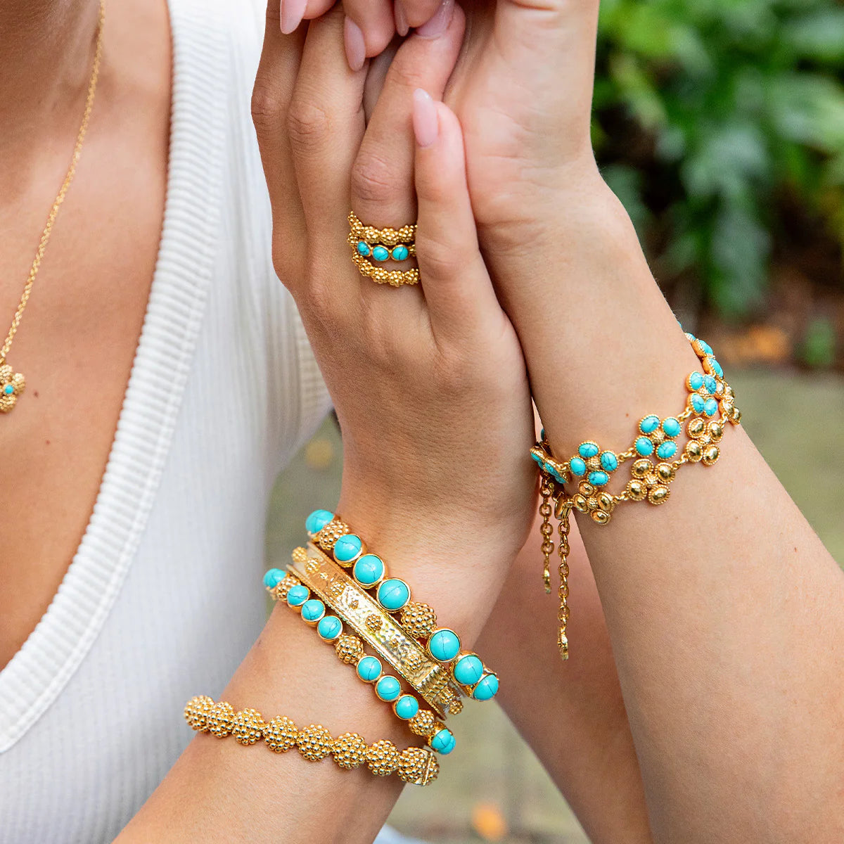 Berry Gem Hinged Bangle (Turquoise)