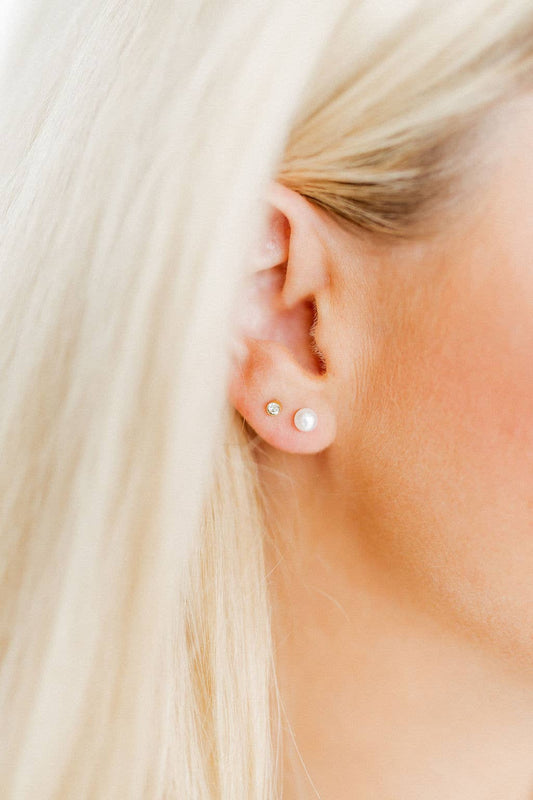 LINNY CO - Screwback Stud Earrings - Payton Pearl 5mm
