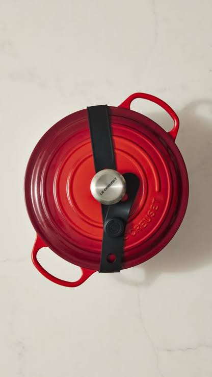 Le Creuset Cookware Travel Latch