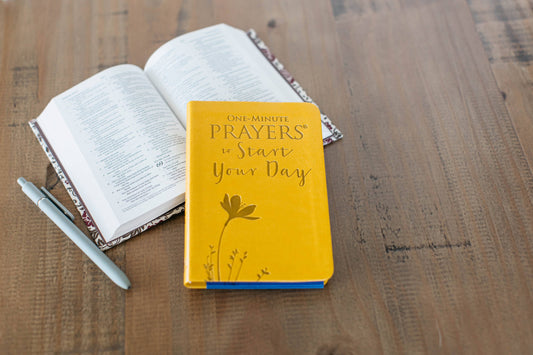 Harvest House Publishers Gift & Specialty Books - One-Minute Prayers to Start Your Day: English