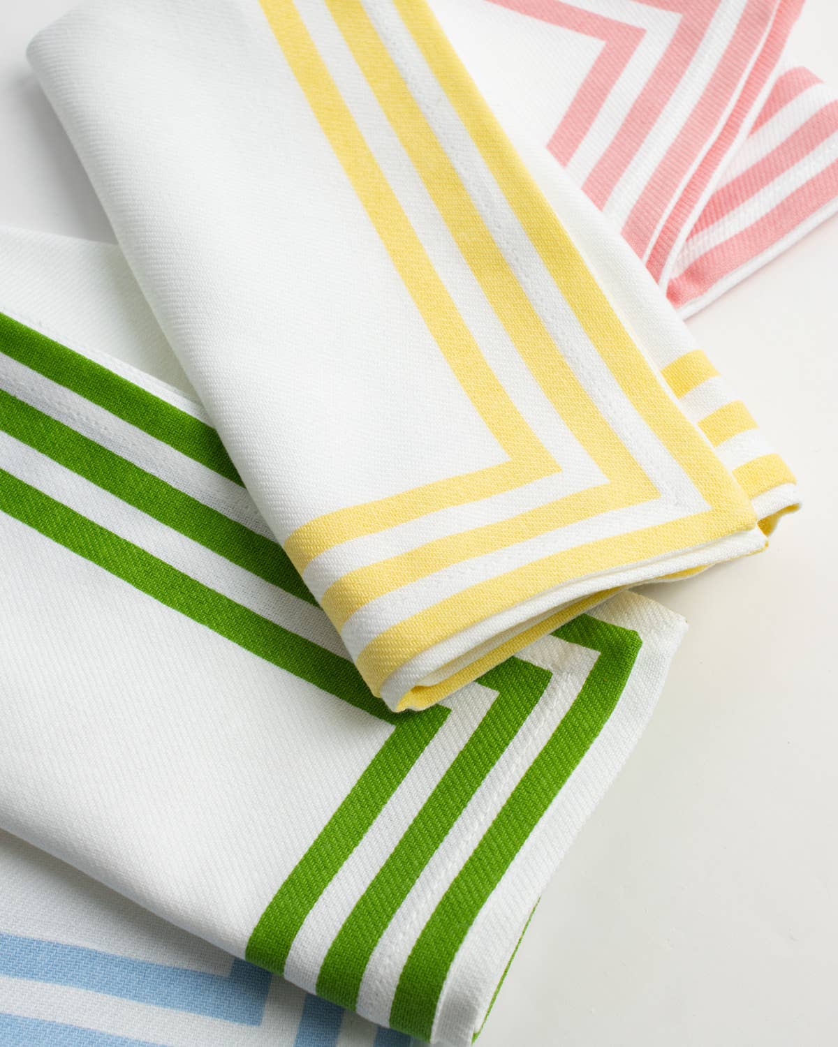 Erin Napkin White/Green 18x18