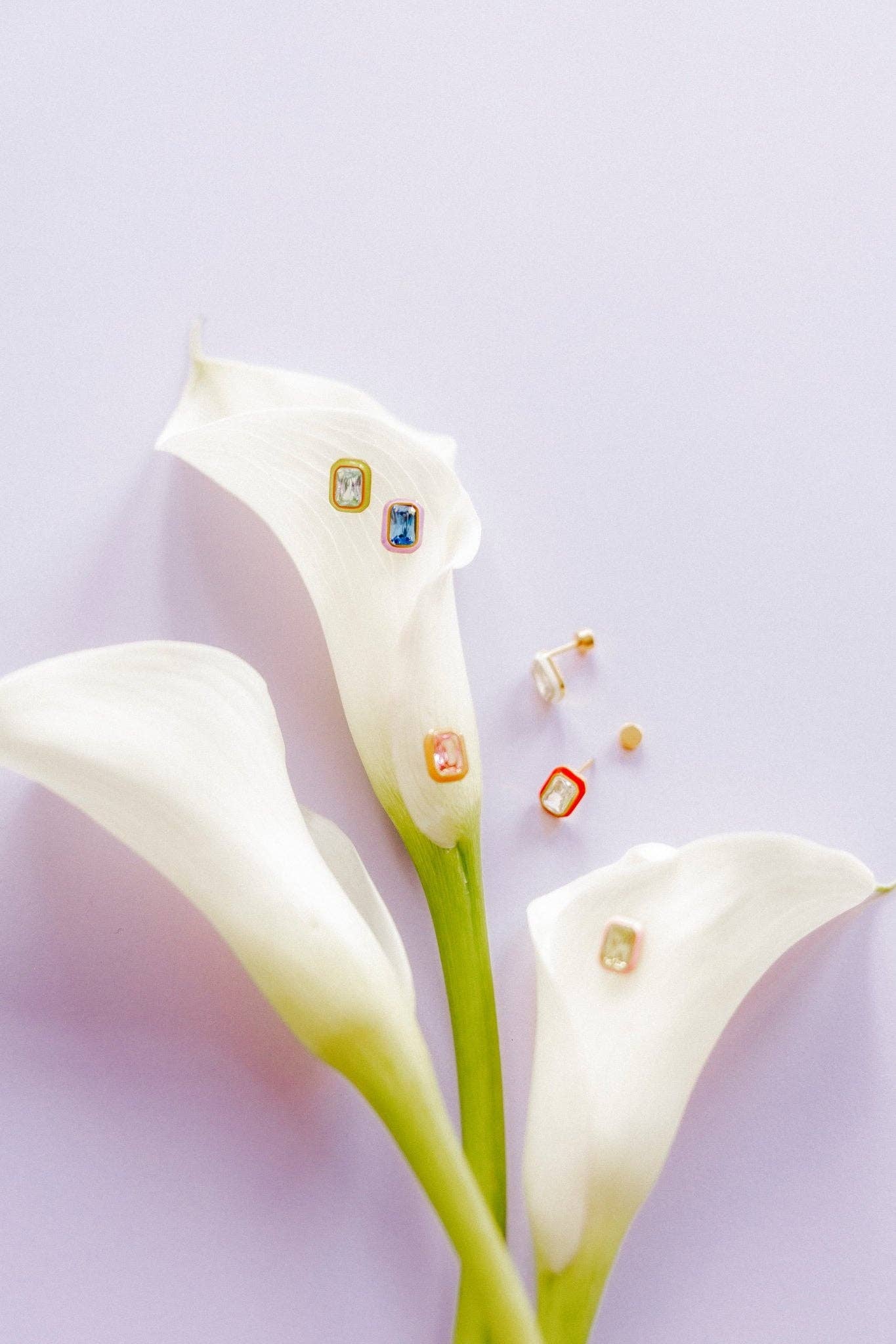 LINNY CO - Screwback Stud Earrings - Whitney Orange Sherbert