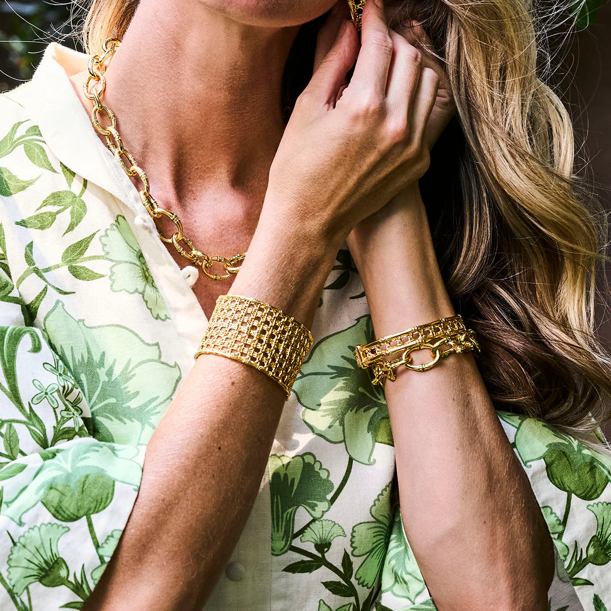 BANGKOK BAMBOO
Link Bracelet, 7.25" - Gold/Green Enamel