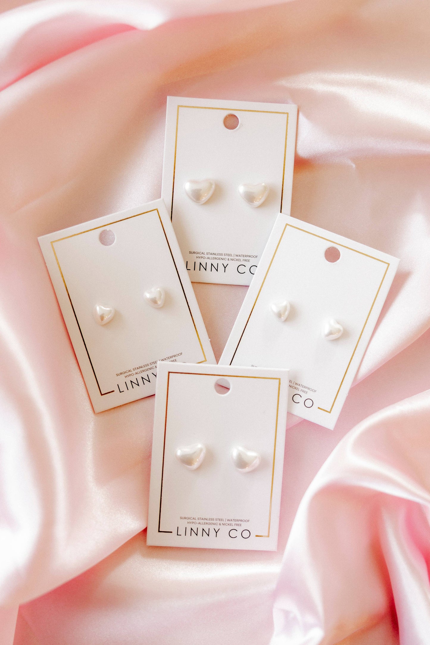 LINNY CO - Screwback Stud Earrings - Lucia Small
