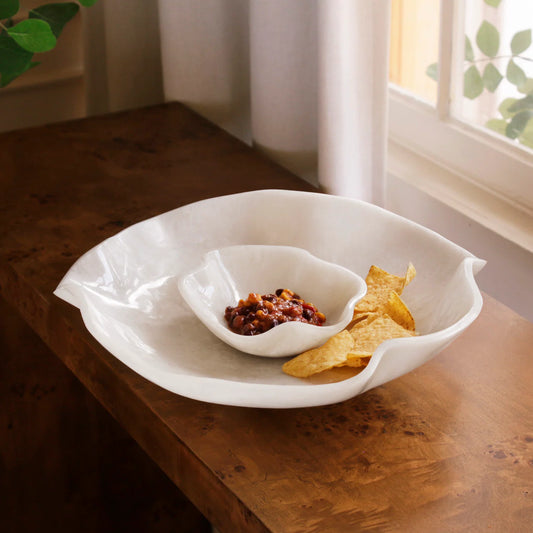 RESIN Alabaster Bowl with Dip White Swirl
