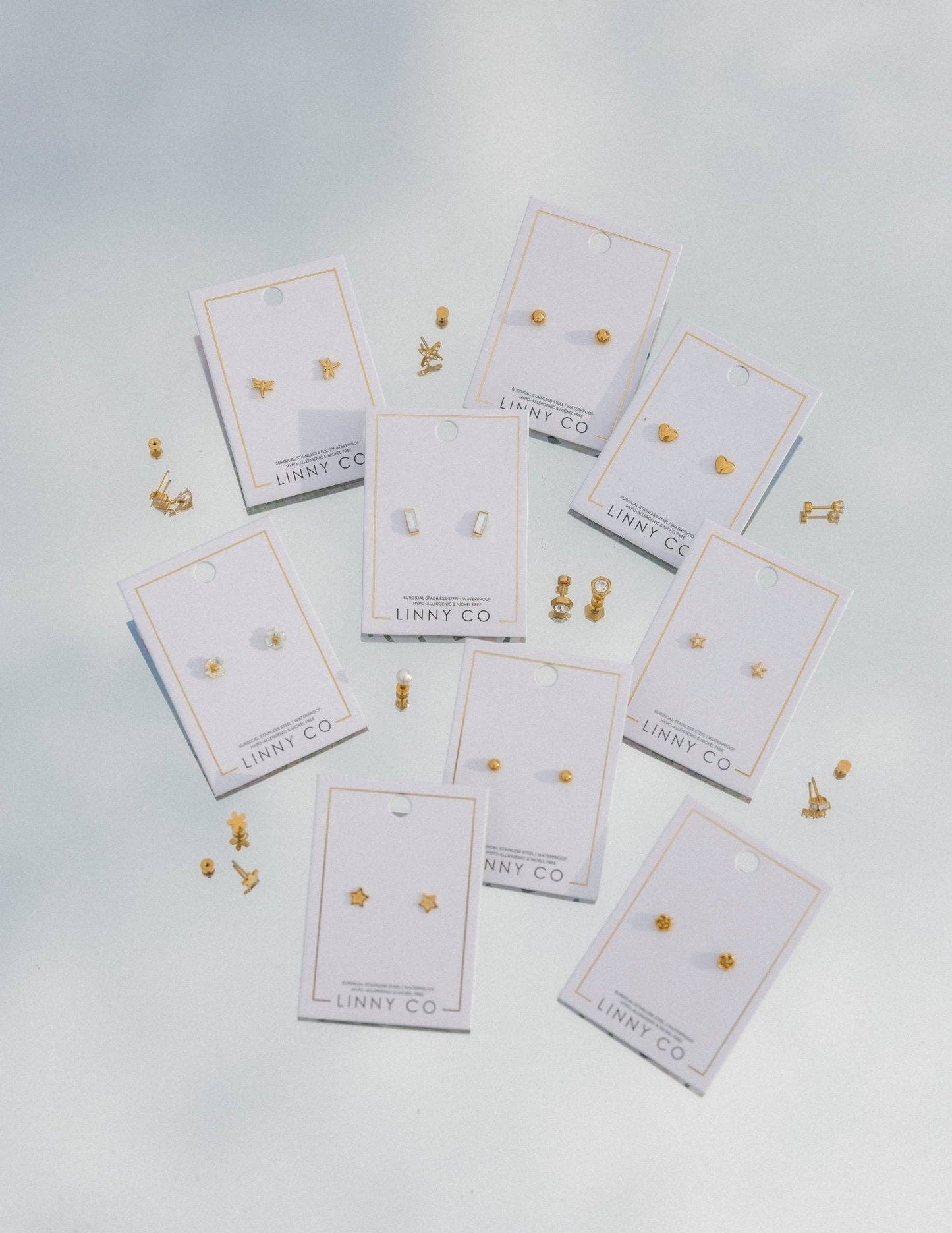 LINNY CO - Screwback Stud Earrings - Sloane
