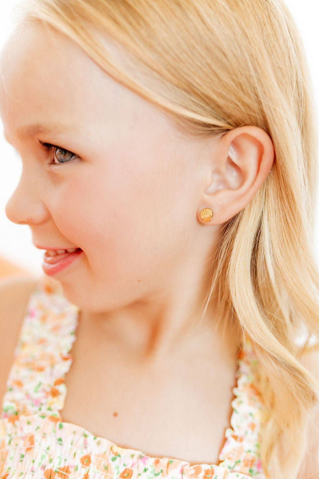 LINNY CO - Screwback Stud Earrings - Marina