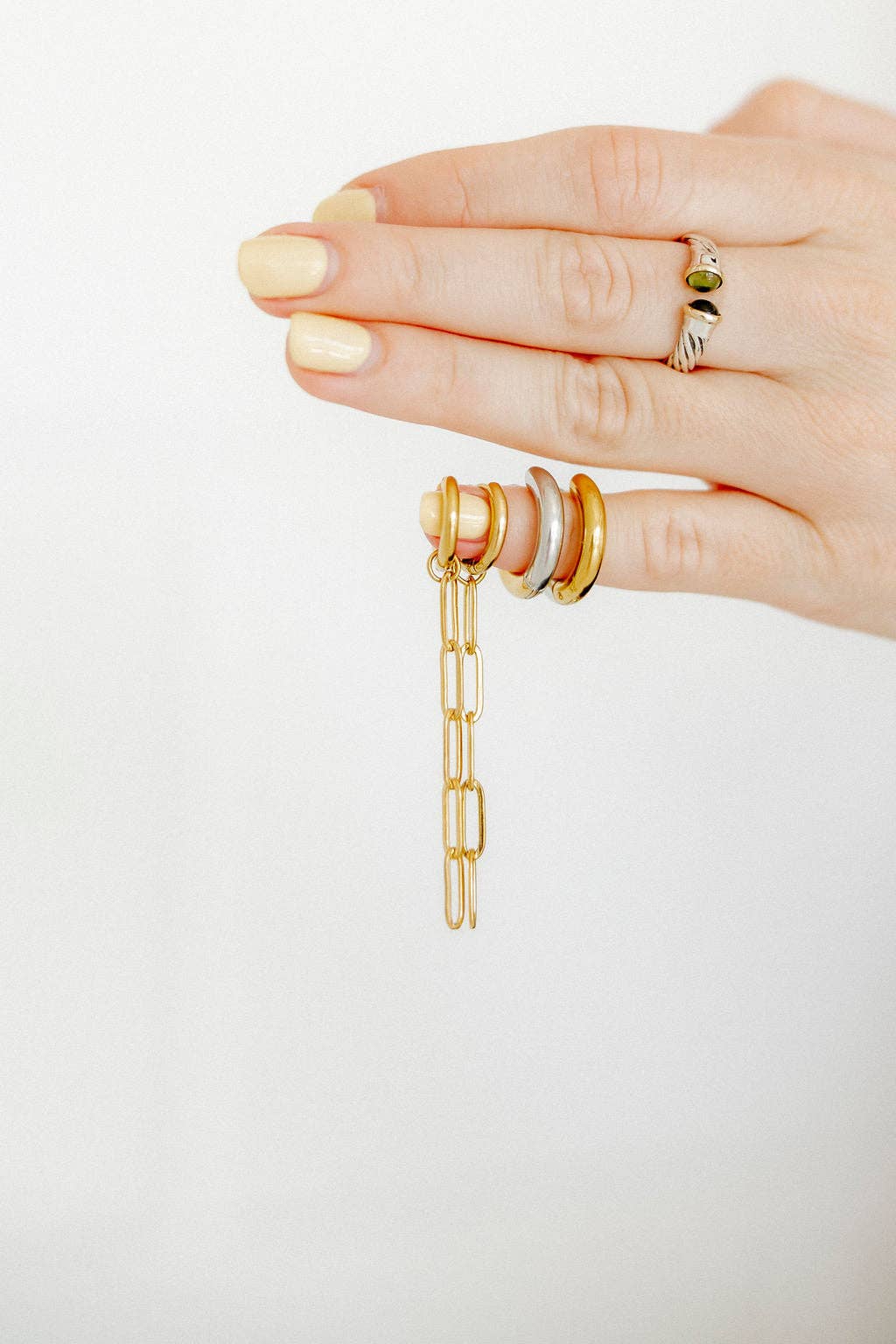 LINNY CO - Huggie Earrings - Scarlett Hoop Two-Tone 12mm