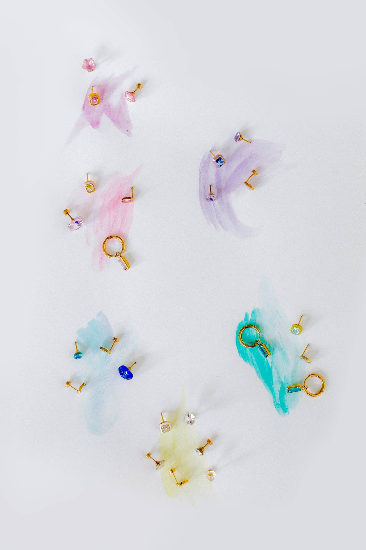 LINNY CO - Screwback Stud Earrings - Whitney Lime Zest