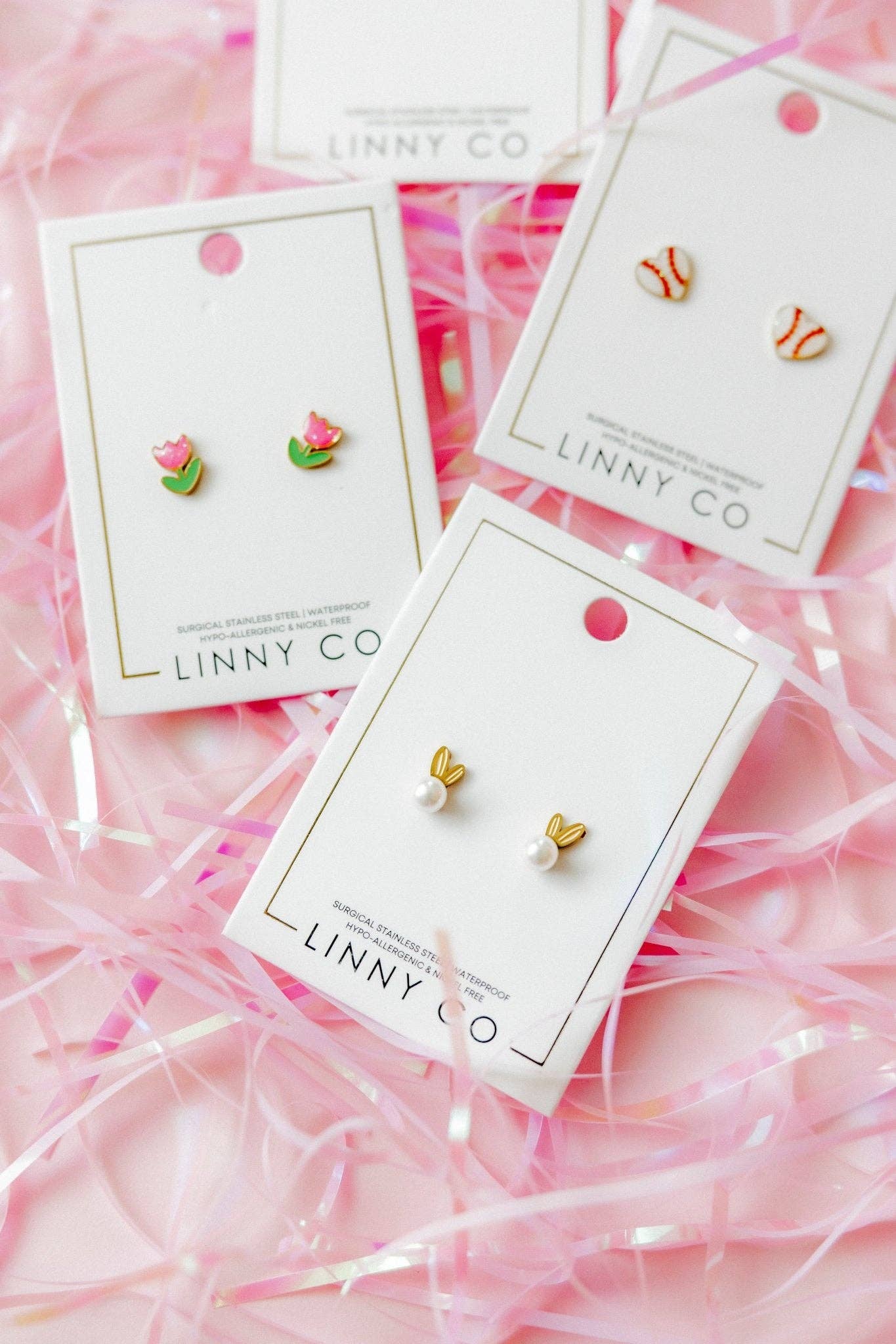 LINNY CO - Screwback Stud Earrings - Heidi Pearl Bunny