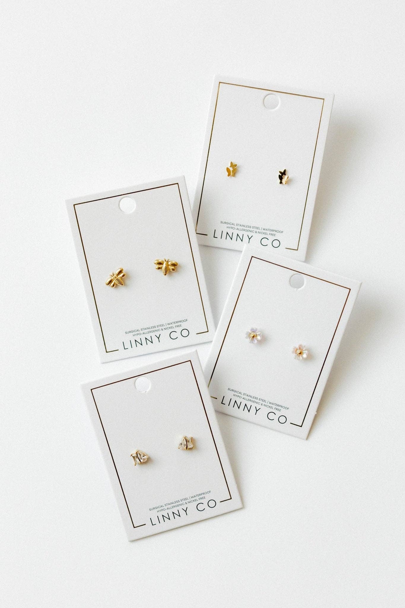 LINNY CO - Screwback Stud Earrings - Bumble Bee
