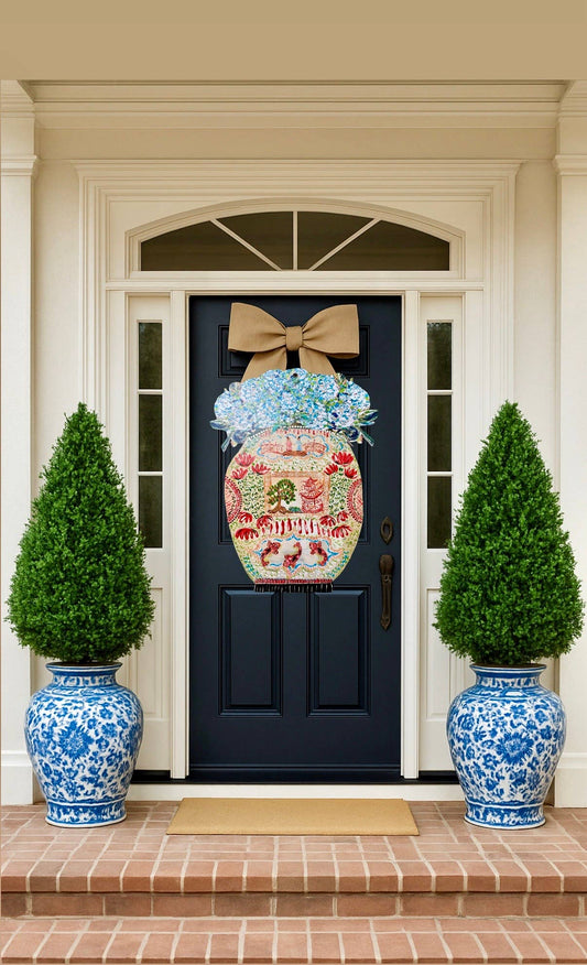 Chinois Vase with Hydrangeas Door Hanger