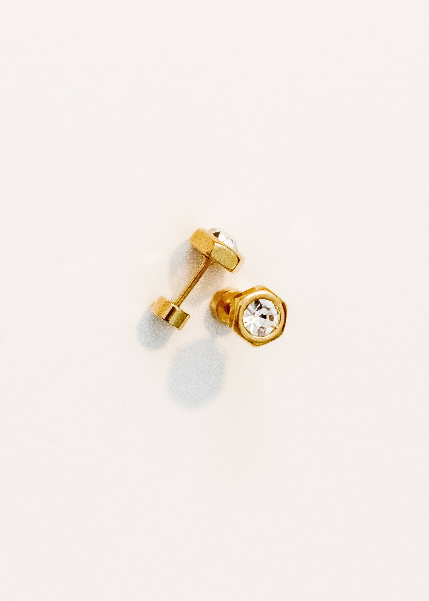 LINNY CO - Screwback Stud Earrings - Addison - Clear