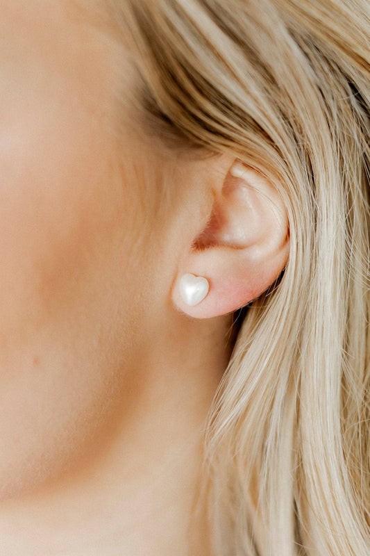 LINNY CO - Screwback Stud Earrings - Lucia Small