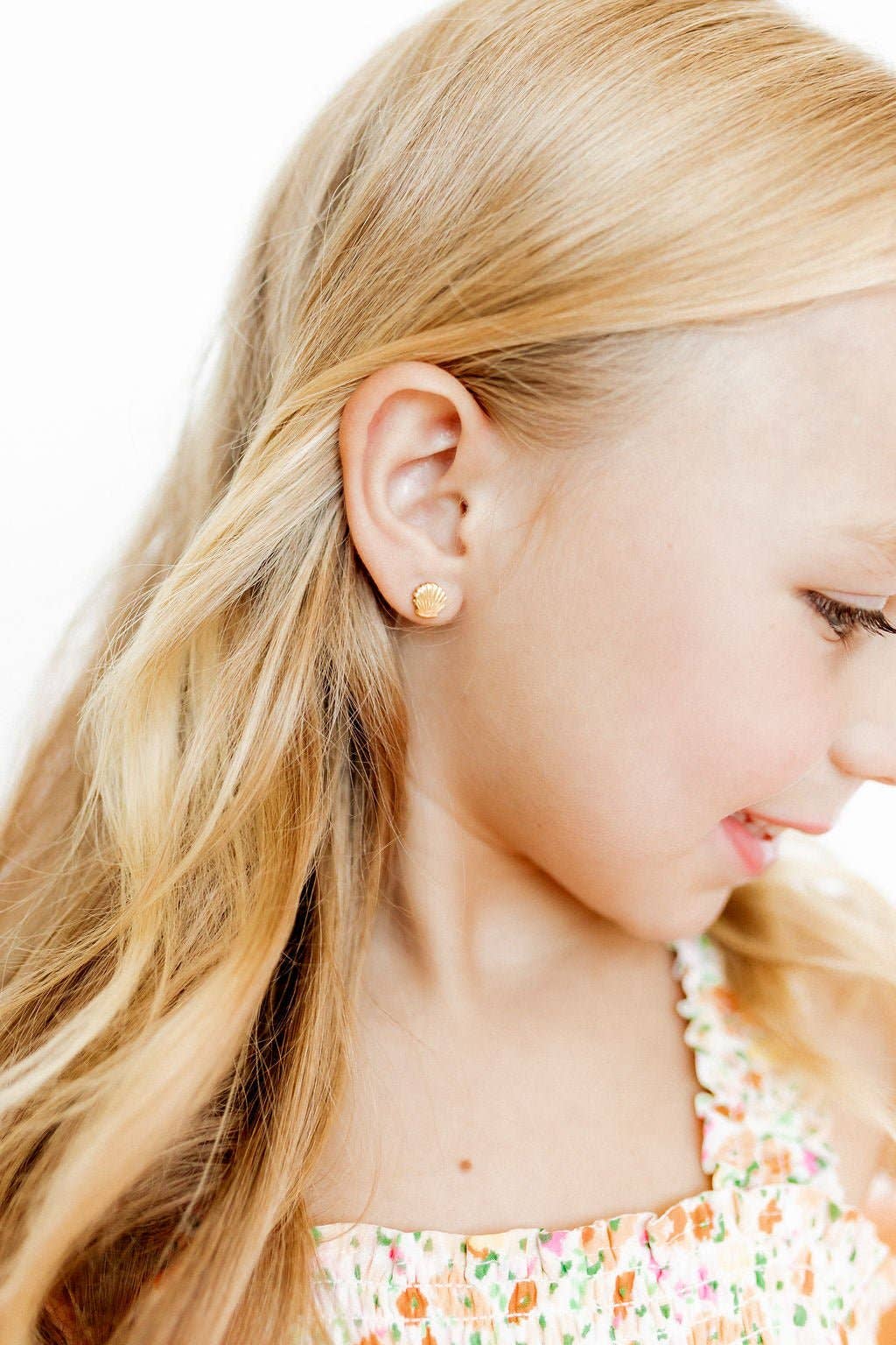 LINNY CO - Screwback Stud Earrings - Marina