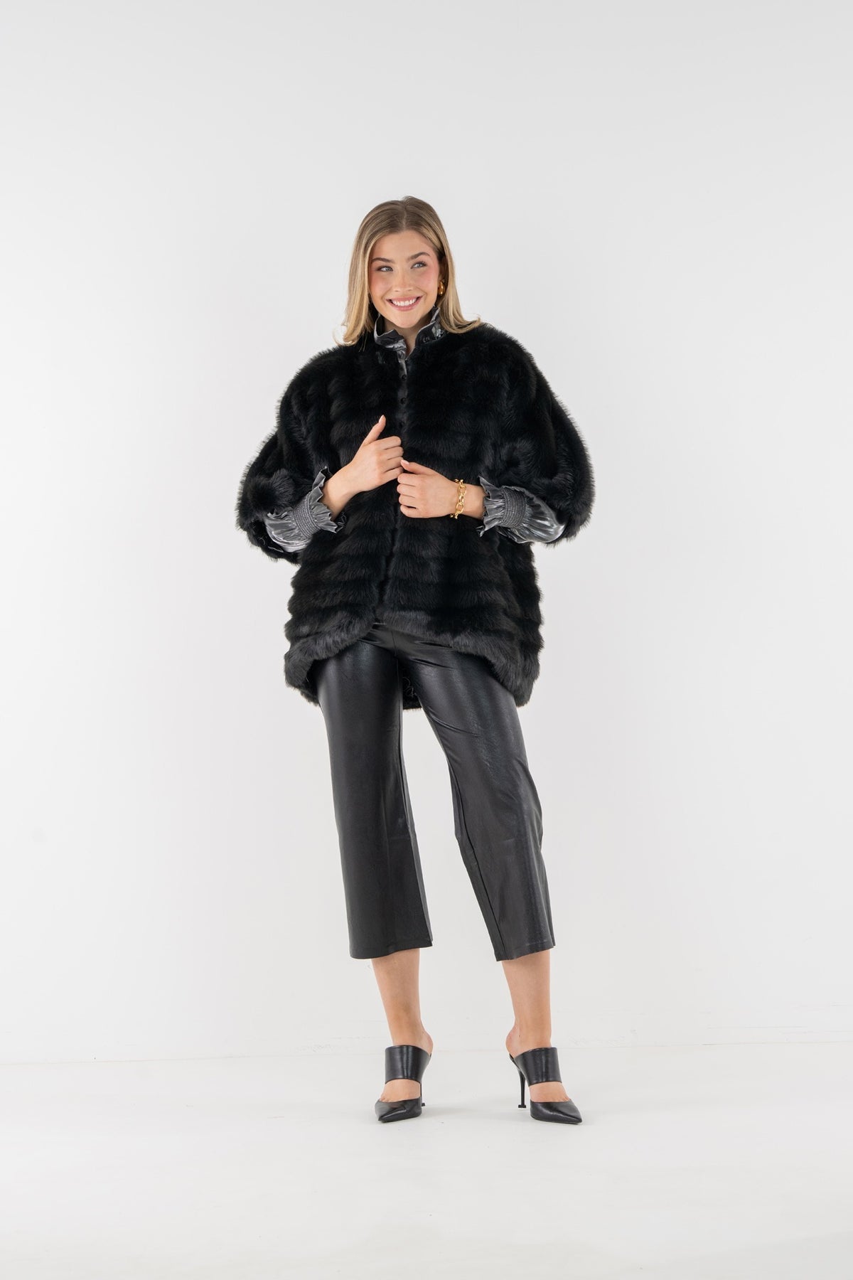 Coco Cape - Black Tie