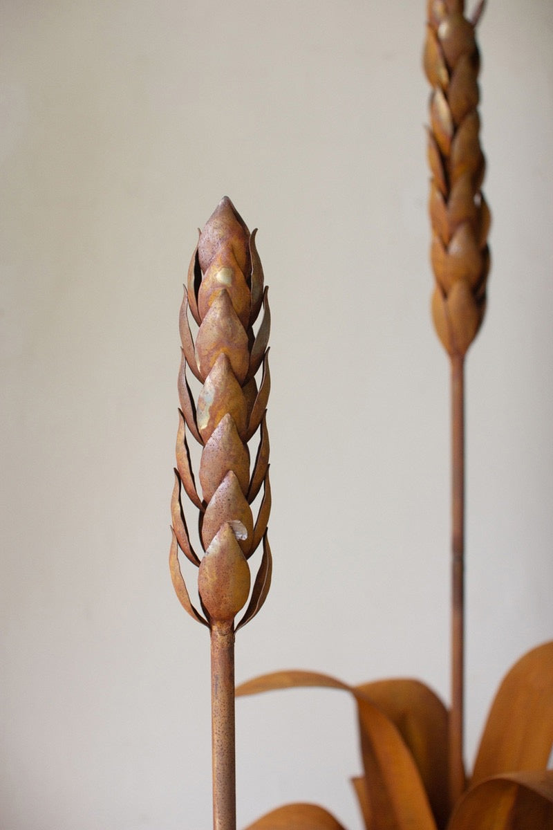 Rustic Metal Aloe Plants with Flower Set