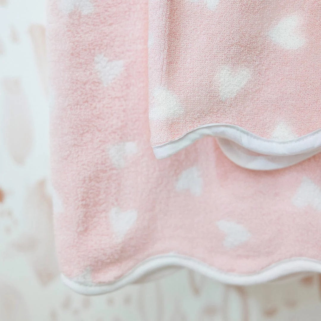 Weezie Patterned Scallop Hand Towels (Pair)