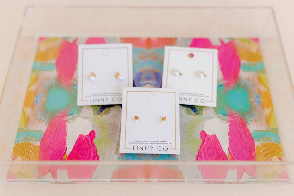 LINNY CO - Screwback Stud Earrings - Heidi Pearl Bunny