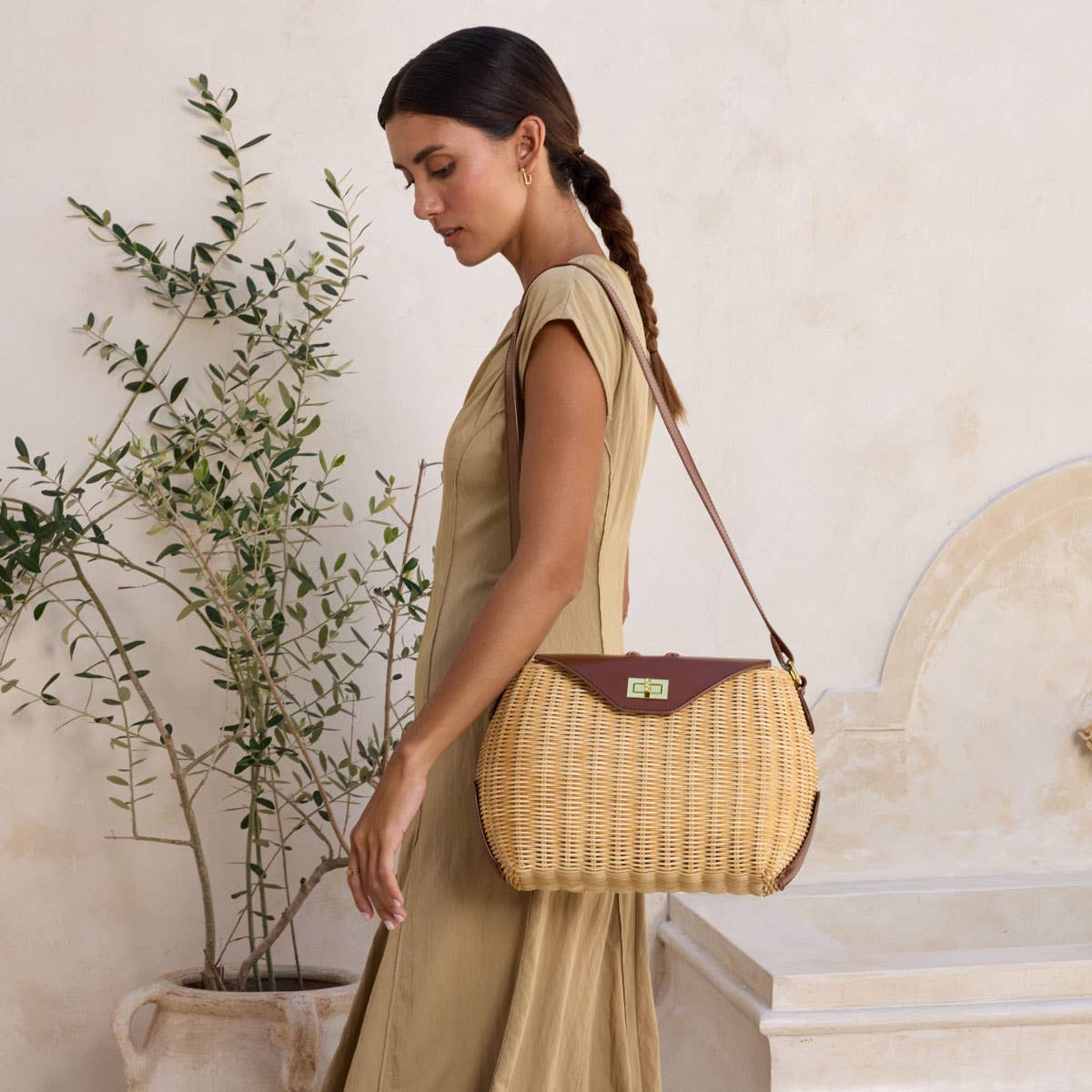 Dark Brown Leather Trim  Rattan Shoulder Bag