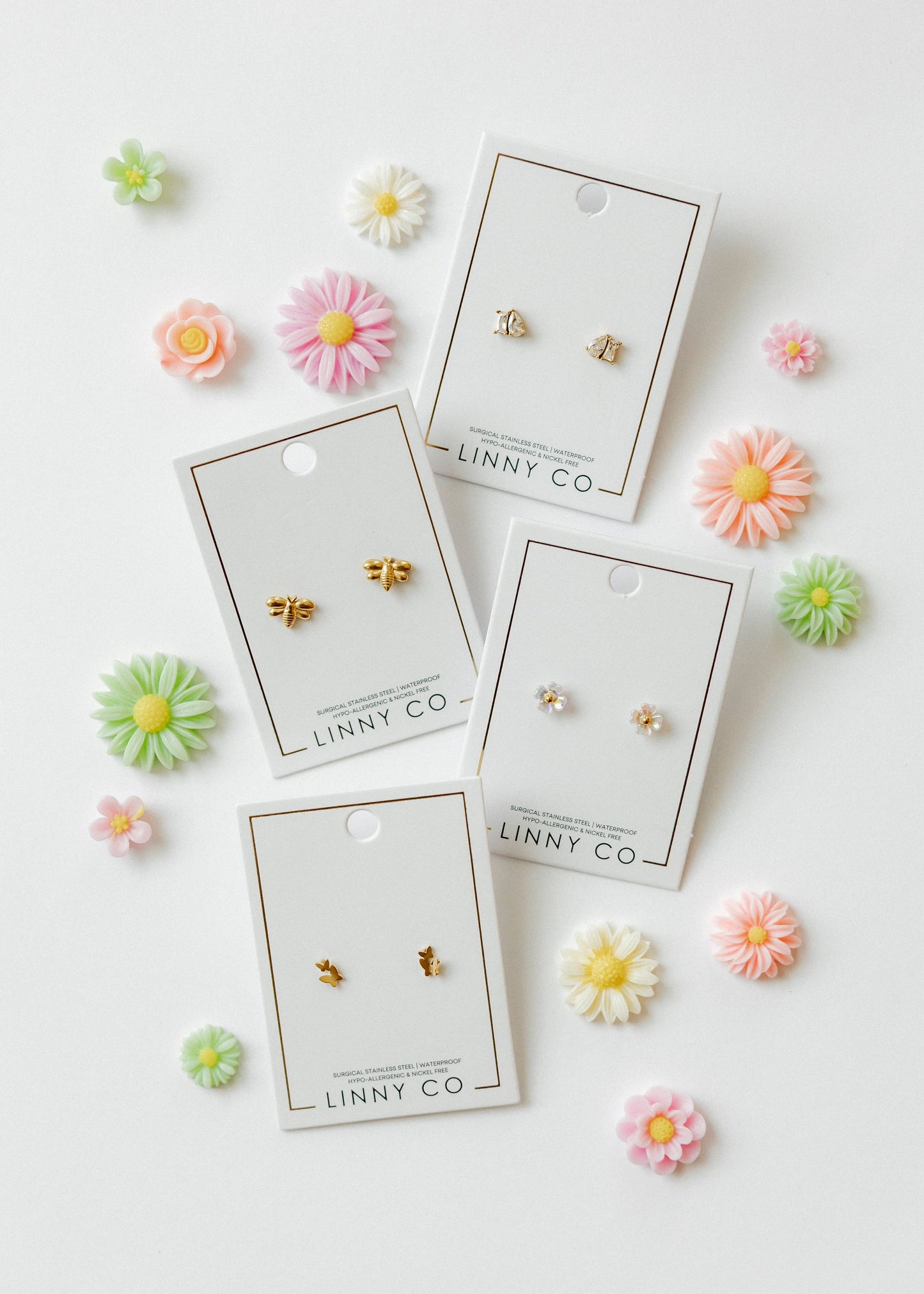 LINNY CO - Screwback Stud Earrings - Sloane