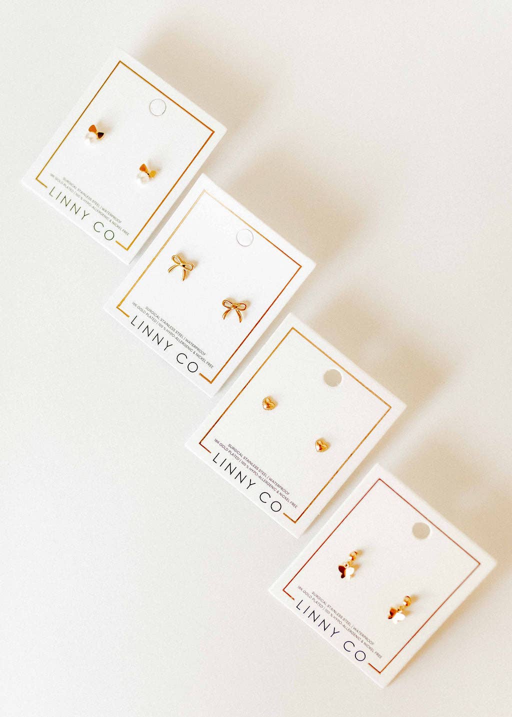 LINNY CO - Screwback Stud Earrings - Heidi Pearl Bow