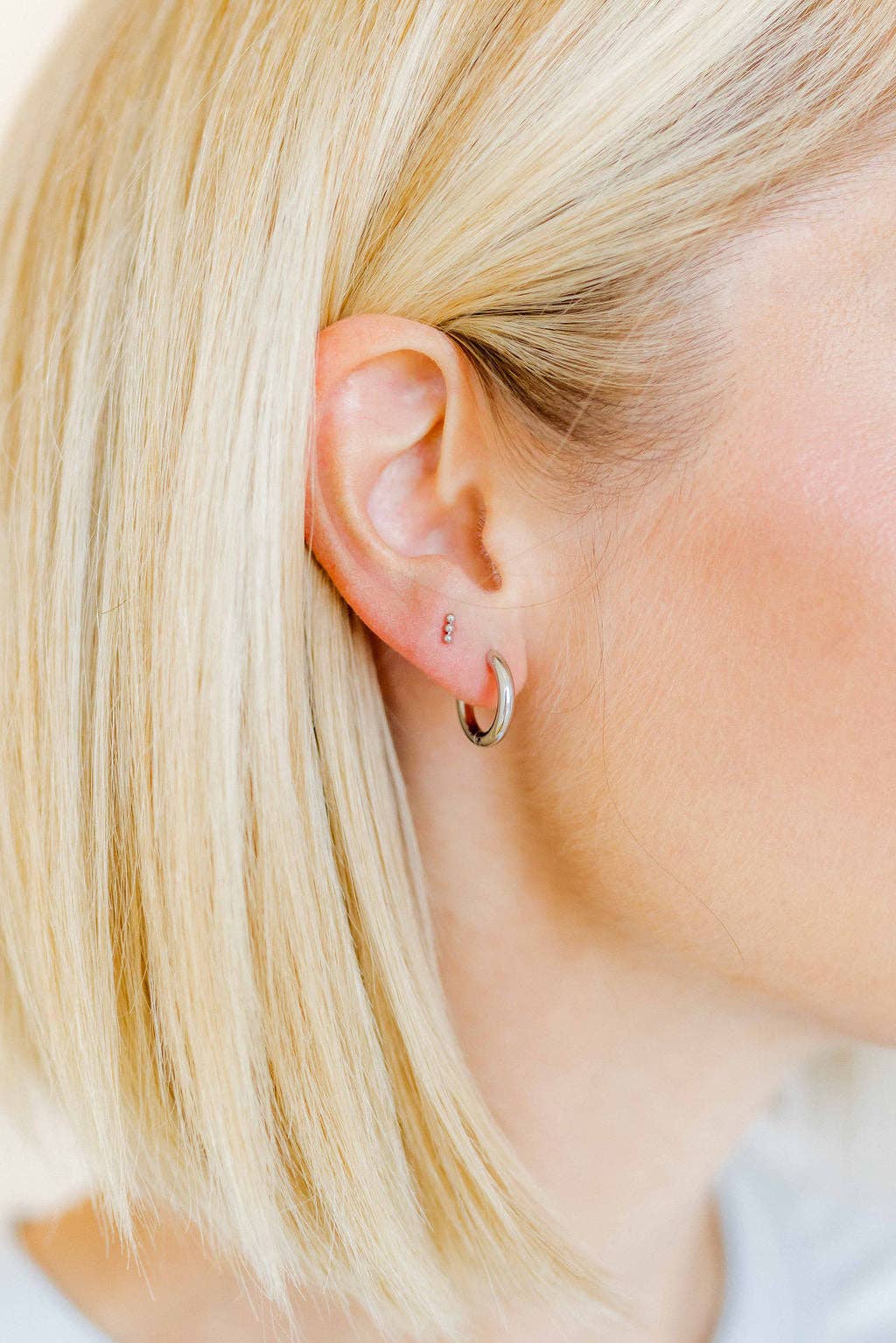 LINNY CO - Huggie Earrings - Scarlett Hoop Silver 10mm